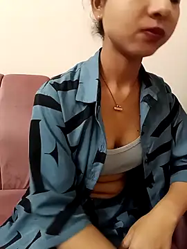 Snapshot of ritika_gupta02 chatting on April 10, 3:50 pm ritika gupta02 online show from April 10, 3:50 pm