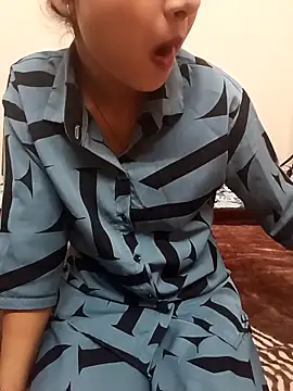 Snapshot of ritika_gupta02 chatting on April 18, 5:33 am ritika gupta02 online show from April 18, 5:33 am