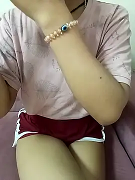 Snapshot of ritika_gupta02 chatting on May 4, 3:52 pm ritika gupta02 online show from May 4, 3:52 pm