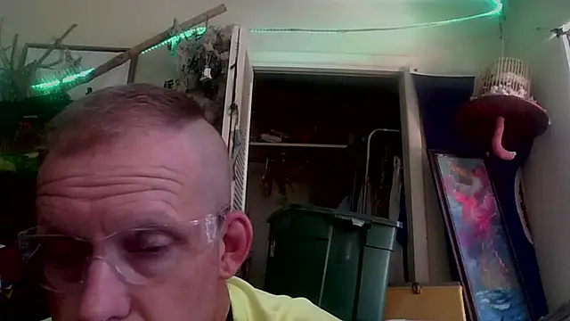 Snapshot of strokingjoe14585 chatting on July 3, 6:25 pm strokingjoe14585 online show from July 3, 6:25 pm