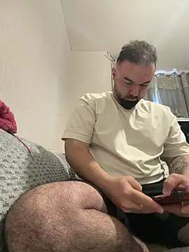 bigmillz32 online show from March 28, 10:15 am