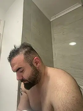 bigmillz32 online show from April 2, 11:35 pm