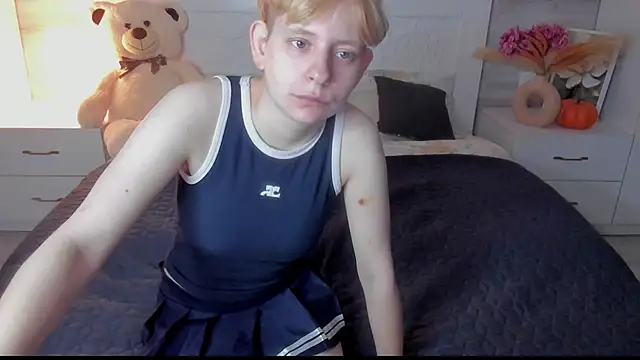 EloraBlu online show from March 23, 7:34 am