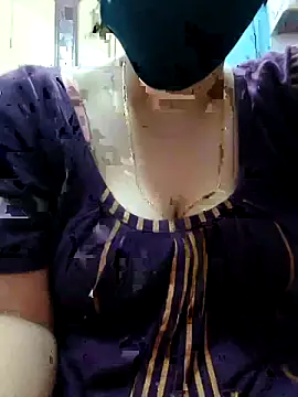 tulidas96778 online show from April 3, 2:26 pm