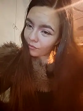 Snapshot of Estrella_2407 chatting on March 28, 3:17 am Estrella 2407 online show from March 28, 3:17 am