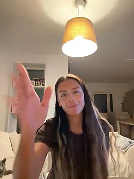 Snapshot of SweetLillySugar chatting on March 13, 10:27 pm SweetLillySugar online show from March 13, 10:27 pm