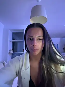 Snapshot of SweetLillySugar chatting on March 17, 10:13 pm SweetLillySugar online show from March 17, 10:13 pm