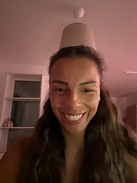 Snapshot of SweetLillySugar chatting on March 21, 11:41 pm SweetLillySugar online show from March 21, 11:41 pm