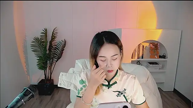 Snapshot of zhoulan-bb chatting on March 29, 6:13 am zhoulan-bb online show from March 29, 6:13 am