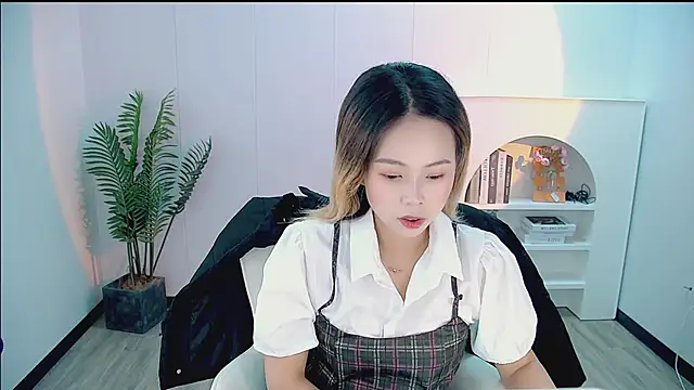 Snapshot of zhoulan-bb chatting on April 3, 2:42 am zhoulan-bb online show from April 3, 2:42 am