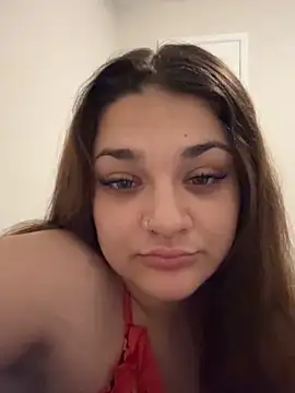 Snapshot of treasurebabii chatting on March 23, 3:43 am treasurebabii online show from March 23, 3:43 am