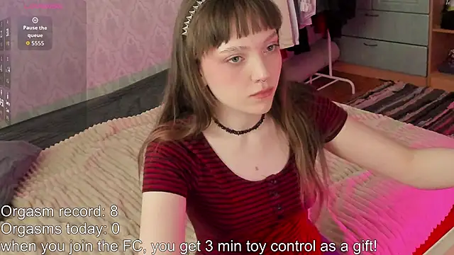 RileyNymph online show from March 24, 3:11 am