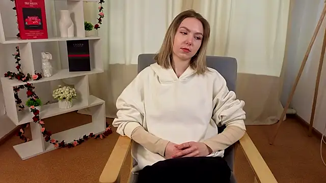 DottyTaliaferro online show from March 15, 8:20 am