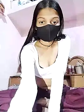 Snapshot of maahi213 chatting on April 2, 5:38 am maahi213 online show from April 2, 5:38 am