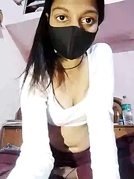 Snapshot of maahi213 chatting on April 5, 5:59 am maahi213 online show from April 5, 5:59 am