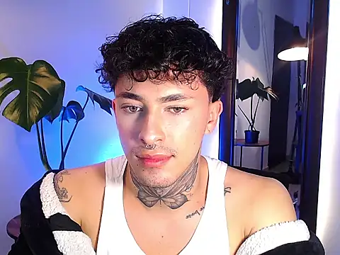 Snapshot of stevennavarro chatting on March 19, 1:09 am stevennavarro online show from March 19, 1:09 am