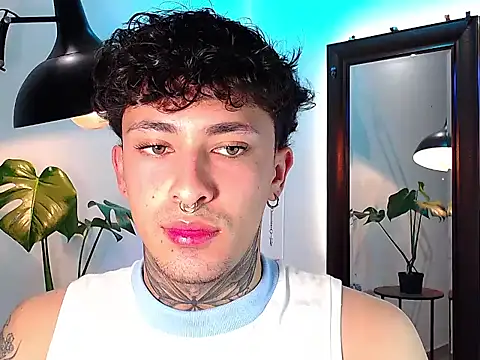 Snapshot of stevennavarro chatting on March 24, 10:26 pm stevennavarro online show from March 24, 10:26 pm