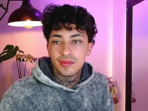 Snapshot of stevennavarro chatting on March 27, 11:15 pm stevennavarro online show from March 27, 11:15 pm