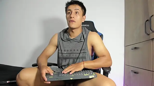 Snapshot of D_dorman chatting on March 17, 3:00 am D dorman online show from March 17, 3:00 am