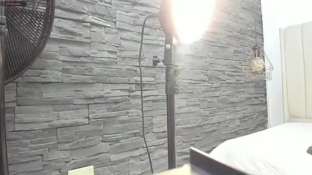 Snapshot of Doble_fantasia chatting on March 27, 8:26 am Doble fantasia online show from March 27, 8:26 am