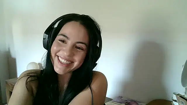 Snapshot of AnabeleNogueira chatting on June 10, 2:16 pm AnabeleNogueira online show from June 10, 2:16 pm