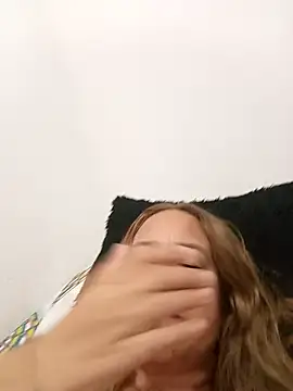 Snapshot of LIVANA_2026 chatting on April 3, 8:29 pm LIVANA 2026 online show from April 3, 8:29 pm