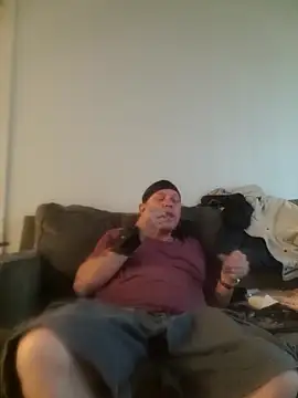 yourMasterisBored online show from April 30, 10:36 pm