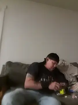 yourMasterisBored online show from May 2, 5:01 am