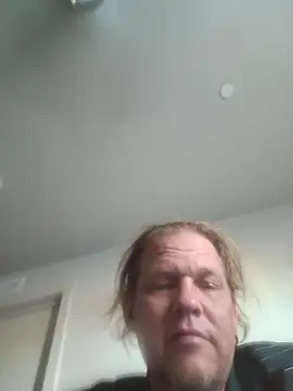 yourMasterisBored online show from May 15, 12:39 am