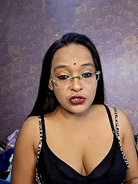 hornyrosy321 online show from May 10, 5:51 pm
