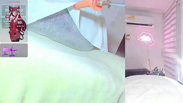 Snapshot of Bella_Donne_ chatting on April 2, 5:10 pm Bella Donne online show from April 2, 5:10 pm