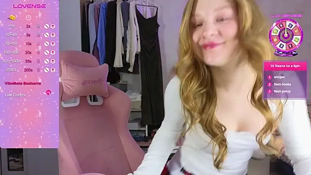 Snapshot of GoldenSunBunny chatting on March 21, 2:05 am GoldenSunBunny online show from March 21, 2:05 am