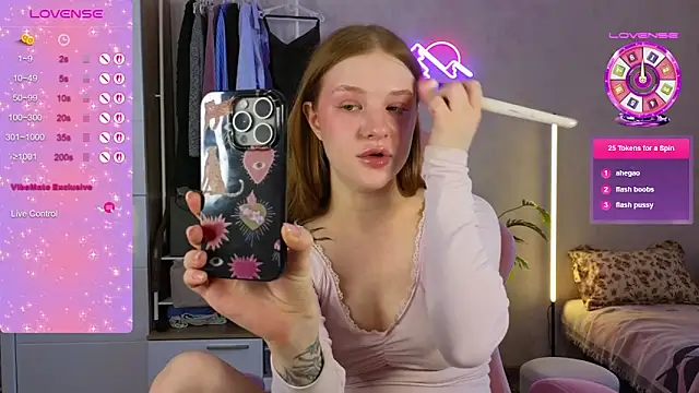 Snapshot of GoldenSunBunny chatting on April 1, 6:03 am GoldenSunBunny online show from April 1, 6:03 am