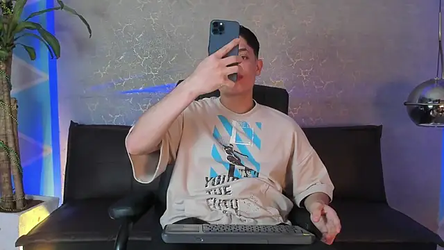 Edison S online show from March 27, 5:56 pm