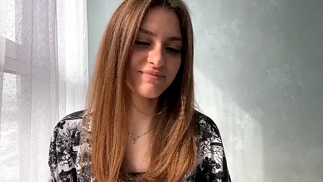 Moonstarisrares online show from March 27, 10:04 am