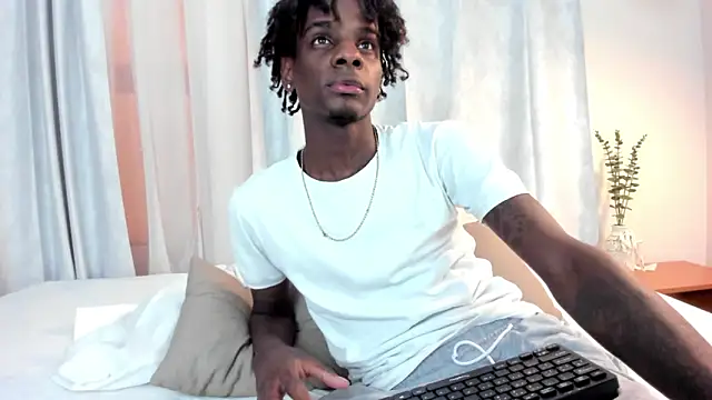 Snapshot of dark_fantasy9 chatting on March 28, 9:47 pm dark fantasy9 online show from March 28, 9:47 pm