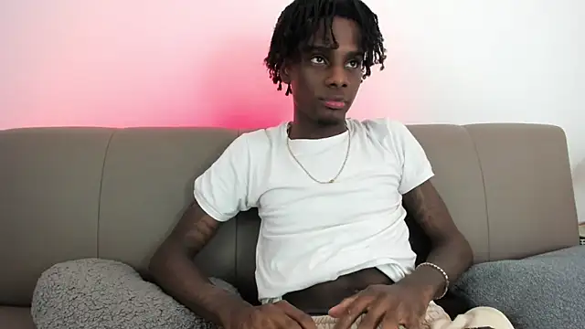 Snapshot of dark_fantasy9 chatting on April 3, 8:29 pm dark fantasy9 online show from April 3, 8:29 pm