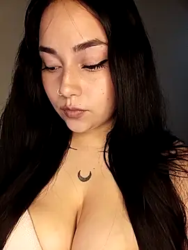 Snapshot of weenn_ferreira chatting on March 18, 3:37 pm weenn ferreira online show from March 18, 3:37 pm