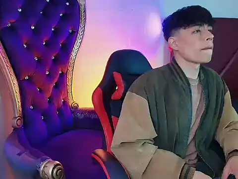 Snapshot of Andreew_Style chatting on April 1, 8:50 pm Andreew Style online show from April 1, 8:50 pm