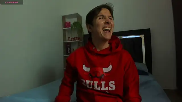 Mariana and Ronny online show from March 24, 8:14 pm