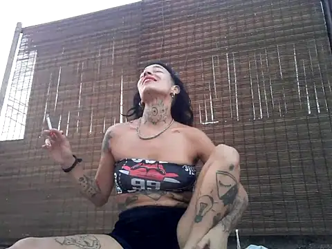 Snapshot of magdadom chatting on March 16, 10:03 pm magdadom online show from March 16, 10:03 pm