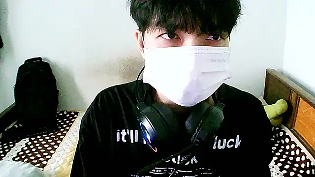 Kang143 online show from March 18, 3:20 am