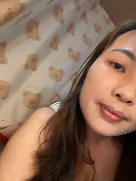 Snapshot of Milik-1022 chatting on March 20, 2:00 pm Milik-1022 online show from March 20, 2:00 pm