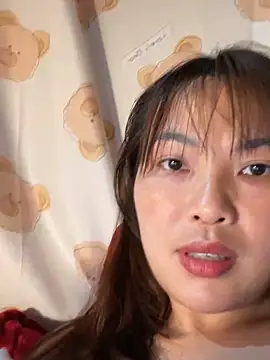 Snapshot of Milik-1022 chatting on March 22, 9:23 am Milik-1022 online show from March 22, 9:23 am