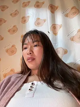 Snapshot of Milik-1022 chatting on March 23, 12:47 am Milik-1022 online show from March 23, 12:47 am