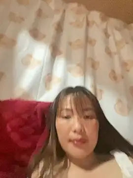 Snapshot of Milik-1022 chatting on April 1, 2:25 pm Milik-1022 online show from April 1, 2:25 pm