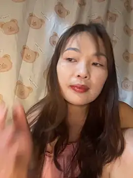 Snapshot of Milik-1022 chatting on April 2, 2:47 pm Milik-1022 online show from April 2, 2:47 pm