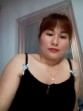Lucxy-ki6 online show from May 6, 1:05 pm