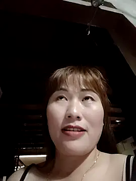 Lucxy-ki6 online show from May 11, 1:33 am