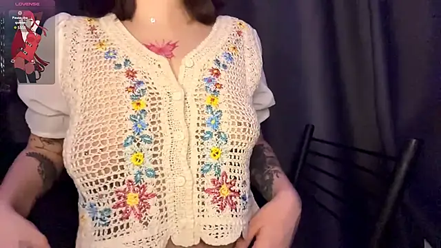 SarahHunnye online show from March 27, 12:27 am